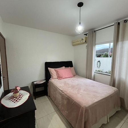 Casa Compartilhada Com Suite Privativa ฟลอเรียนอโปลิส ภายนอก รูปภาพ